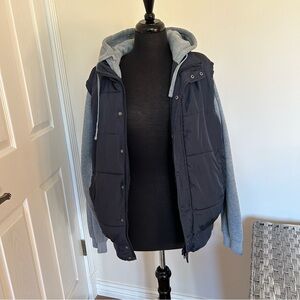 Urban Heritage Navy Puffer Jacket with Gray knit sleeve and hood , size M